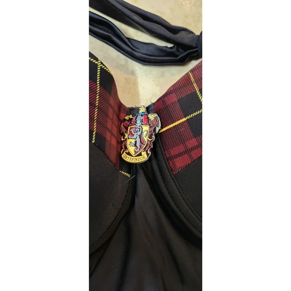 Harry potter gryffindor bathing suit from hot topic, xl - Picture 2 of 4